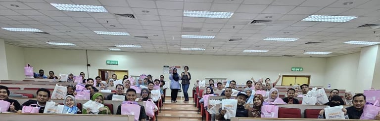 Gambar kenangan bersama semua peserta